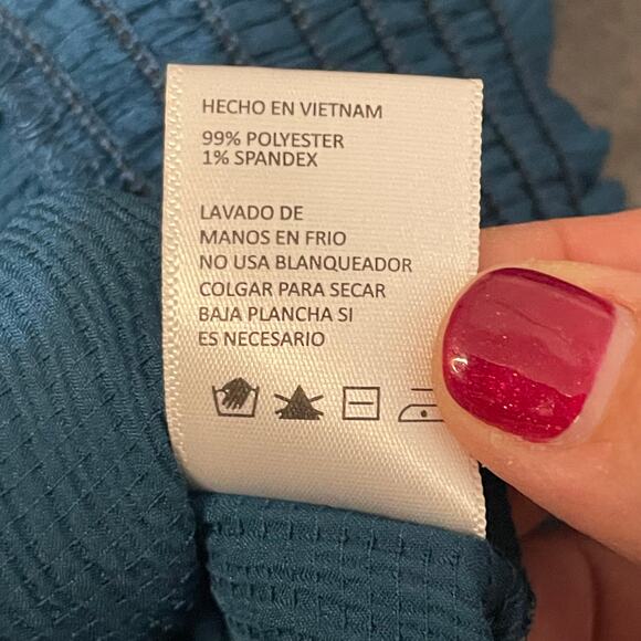 Paper Crane Women's T41729P Ocean Blue Ruched Sleeve Smocked Hem Crop Top Size M - Picture 13 of 14